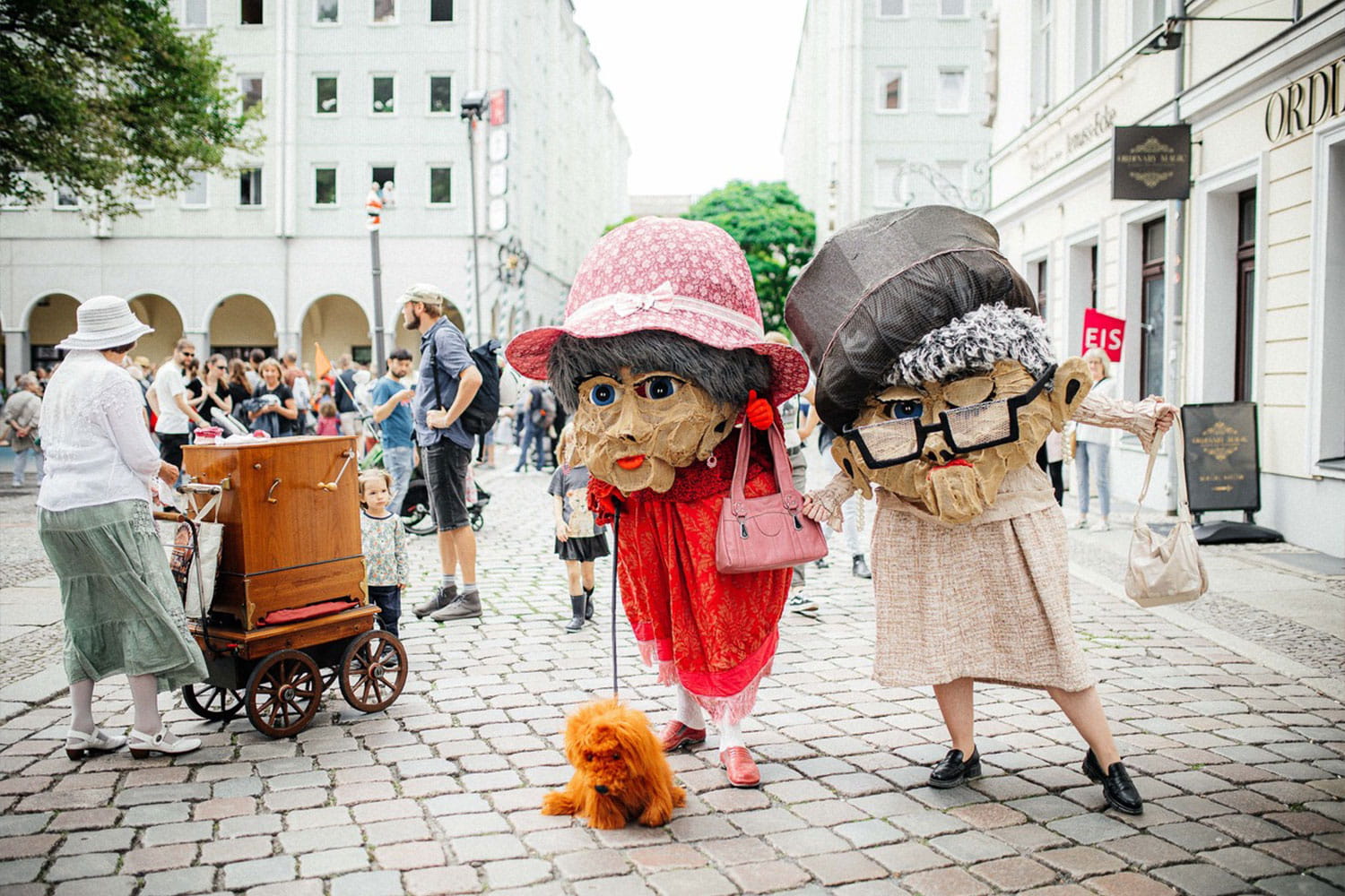 Walkacts für Innenstädte und Quartiere konzipiert von Les Lionnes